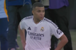 皇马官方解读姆巴佩低迷之谜，拔牙手术影响状态，巨星将很快重返巅峰！