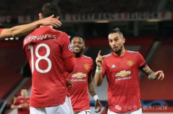 皇家社会VS曼联，近况不佳的两队能否在绿茵场上点燃激情火花？