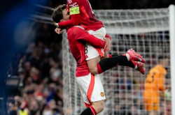 B费火力全开！27球23助攻，B费生涯在欧联杯直接参与50球，书写辉煌新篇章