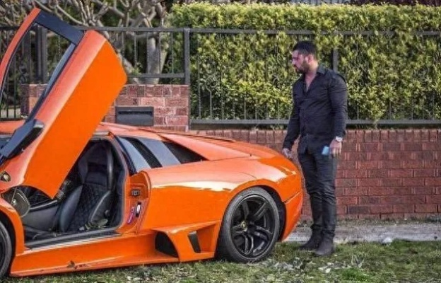 奥纳纳的35万镑兰博基尼被扣押,豪车梦碎只因未购买车险! 奥纳纳的35万镑兰博基尼被扣押,豪车梦碎只因未购买车险!