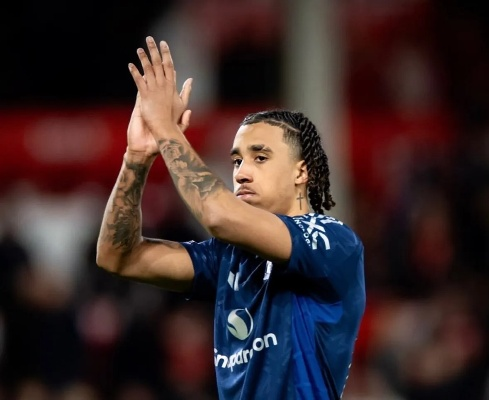 约罗深陷曼联悔恨,紧急请求门德斯促成转会皇马 约罗深陷曼联悔恨,紧急请求门德斯促成转会皇马